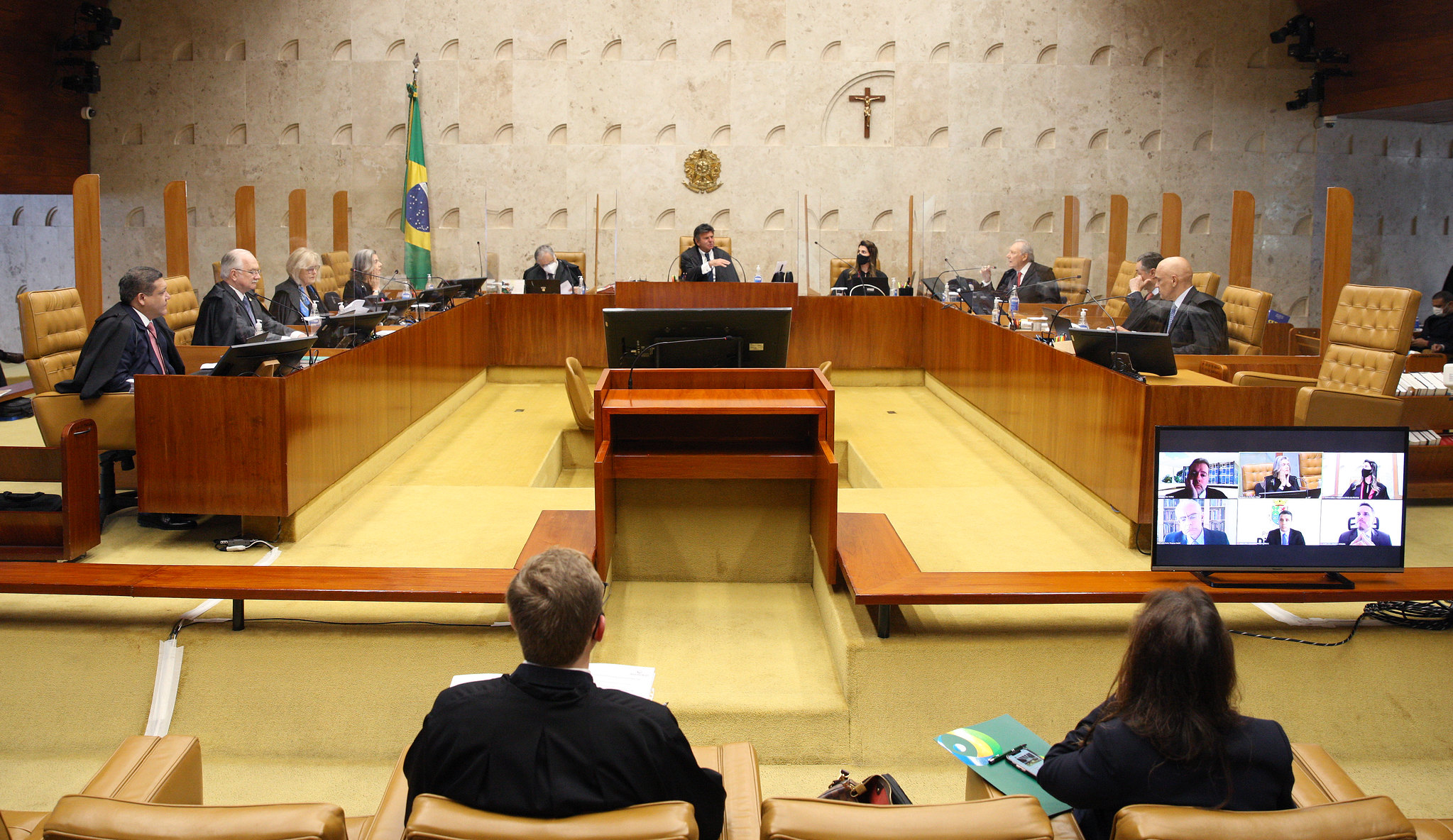 STF forma maioria à obrigatoriedade do passaporte da vacina para entrada no Brasil
